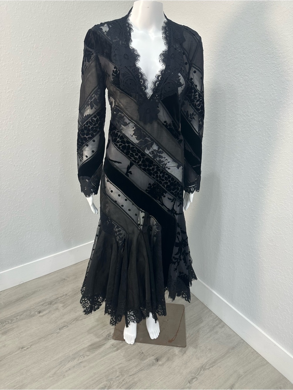 Authentic Zimmermann Lace Print Long Dress size 2 - Picture 9 of 11